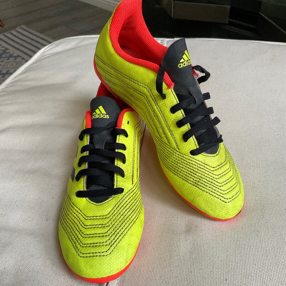 Adidas Predator Soccer Cleats Size 3.5